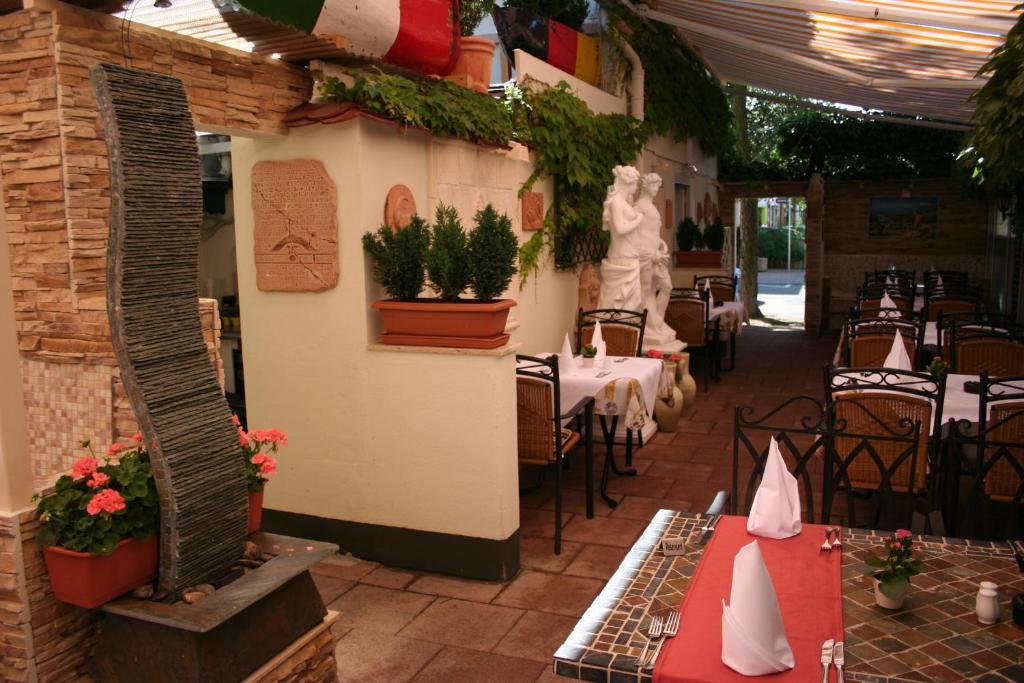 Hotel Restaurant Da Franco Rastatt Bagian luar foto